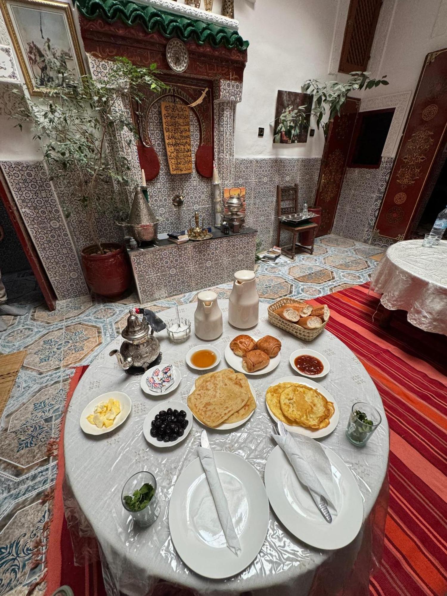 Dar Enouiina Hotel Fez Exterior photo