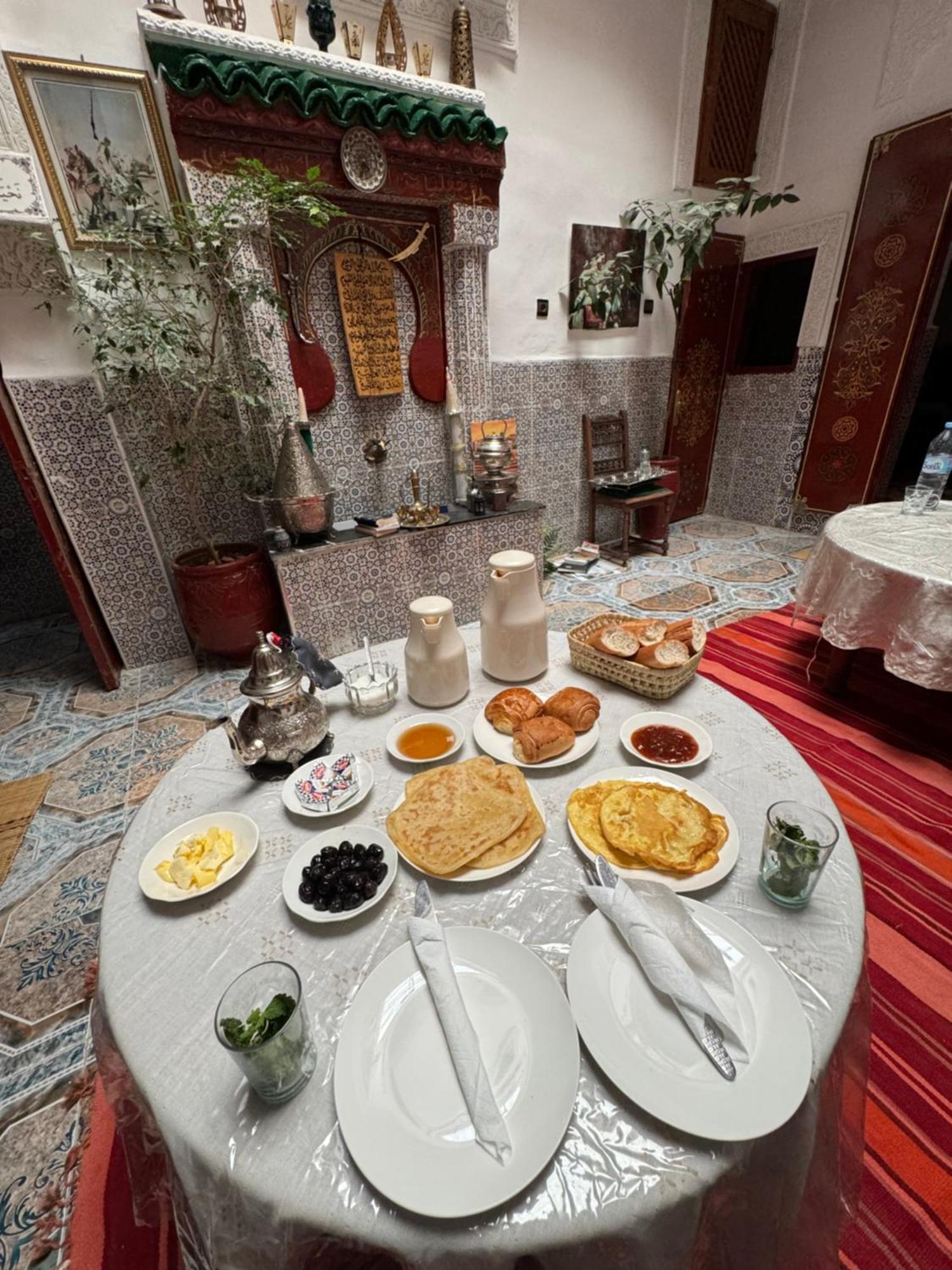 Dar Enouiina Hotel Fez Exterior photo