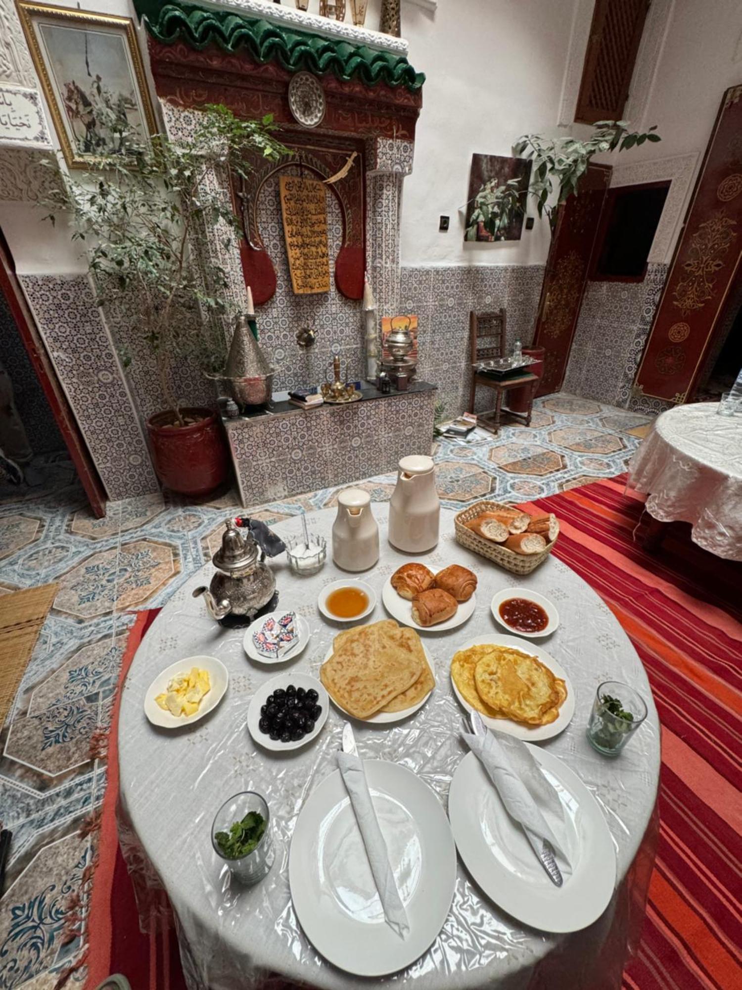 Dar Enouiina Hotel Fez Exterior photo